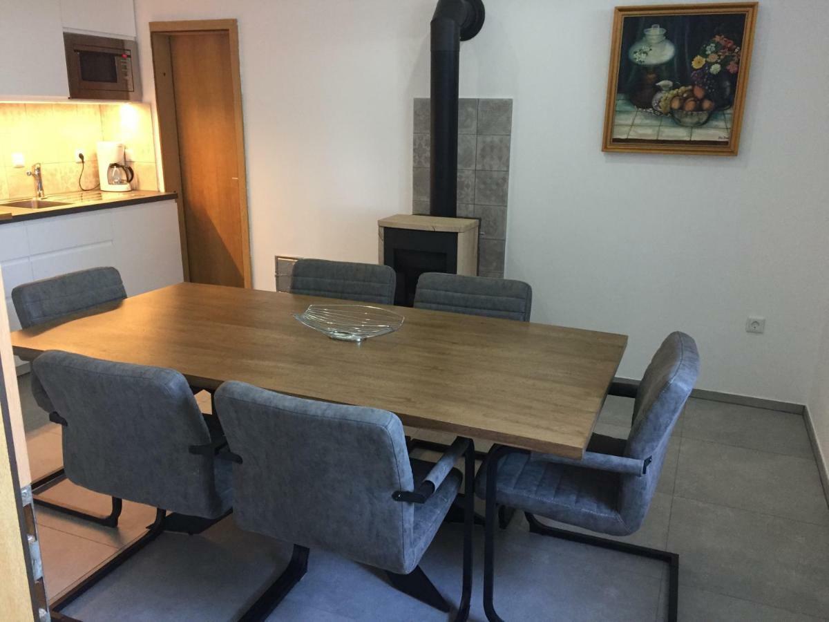 Central House Nona Crikvenica Bagian luar foto